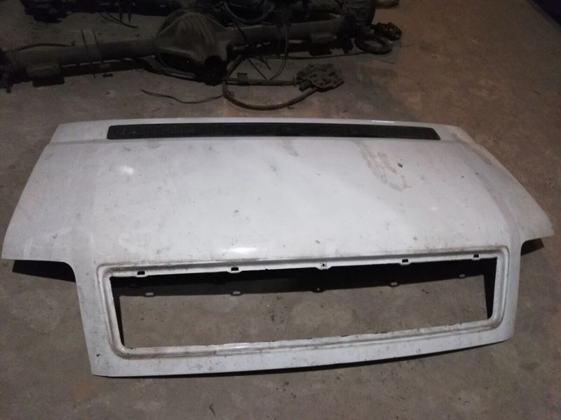 капот на фольксваген лт - <ro>Изображение</ro><ru>Изображение</ru> #1, <ru>Объявление</ru> #1660495