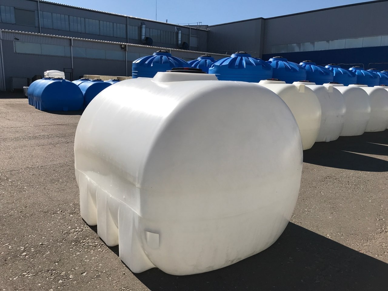 Емкости баки бочки  для перевозки Дубровица - <ro>Изображение</ro><ru>Изображение</ru> #1, <ru>Объявление</ru> #1742922