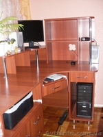 Кутовий комп'ютерний стіл просторий  - <ro>Изображение</ro><ru>Изображение</ru> #2, <ru>Объявление</ru> #456369