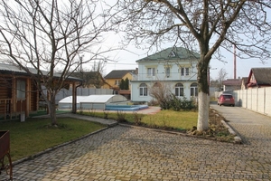 Продам дом в Ровно с ремонтом басейном сауной. - <ro>Изображение</ro><ru>Изображение</ru> #3, <ru>Объявление</ru> #1525586