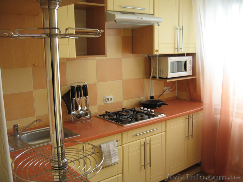 Квартира с евроремонтом в центре - <ro>Изображение</ro><ru>Изображение</ru> #2, <ru>Объявление</ru> #812228