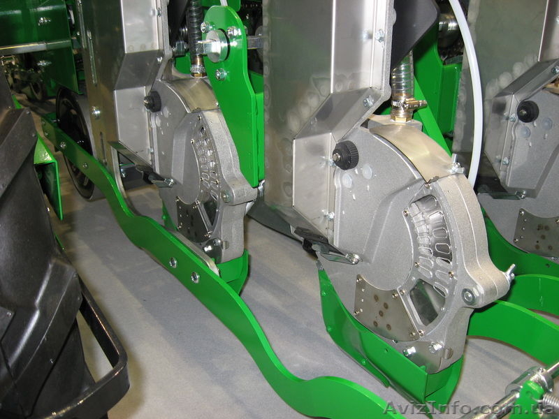 Сеялка точного высева пневматическая Agricola/Sfoggia Calibra Tandem (овощная) - <ro>Изображение</ro><ru>Изображение</ru> #3, <ru>Объявление</ru> #998498