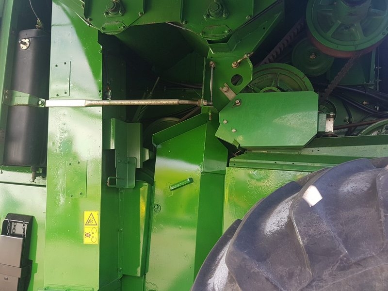 Комбайн зерноуборочный John Deere 9680 WTS  - <ro>Изображение</ro><ru>Изображение</ru> #5, <ru>Объявление</ru> #1651906