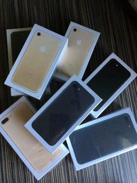 Iphone айфон  7+ 32/128 /256 черный золотой красный розовый - <ro>Изображение</ro><ru>Изображение</ru> #4, <ru>Объявление</ru> #1655912